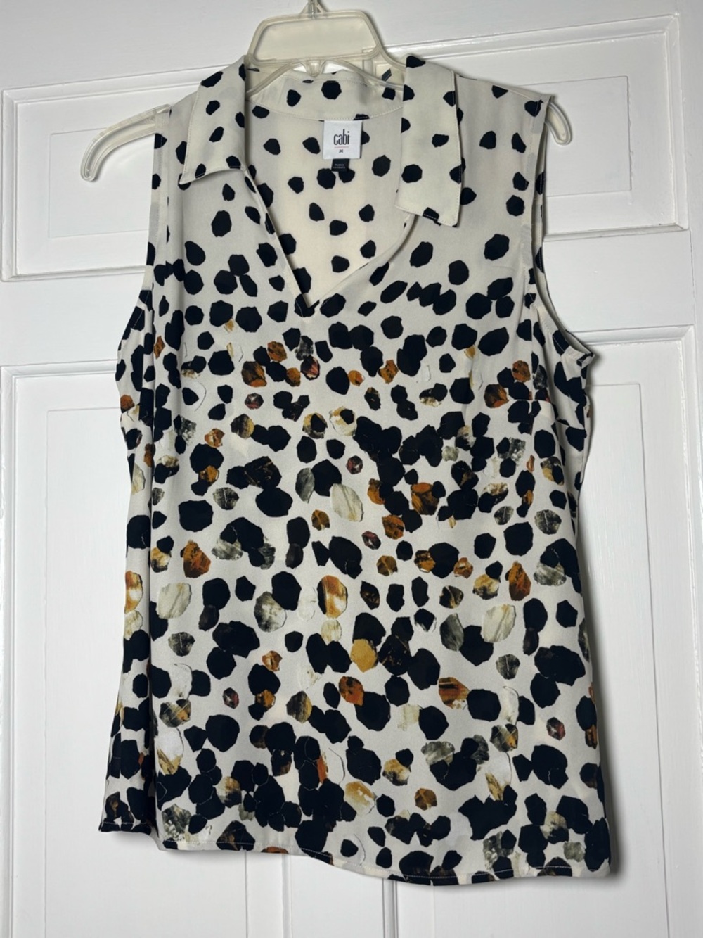 CAbi Sleeveless Collared Animal Print Top White/Black Brown Accents Women’s M